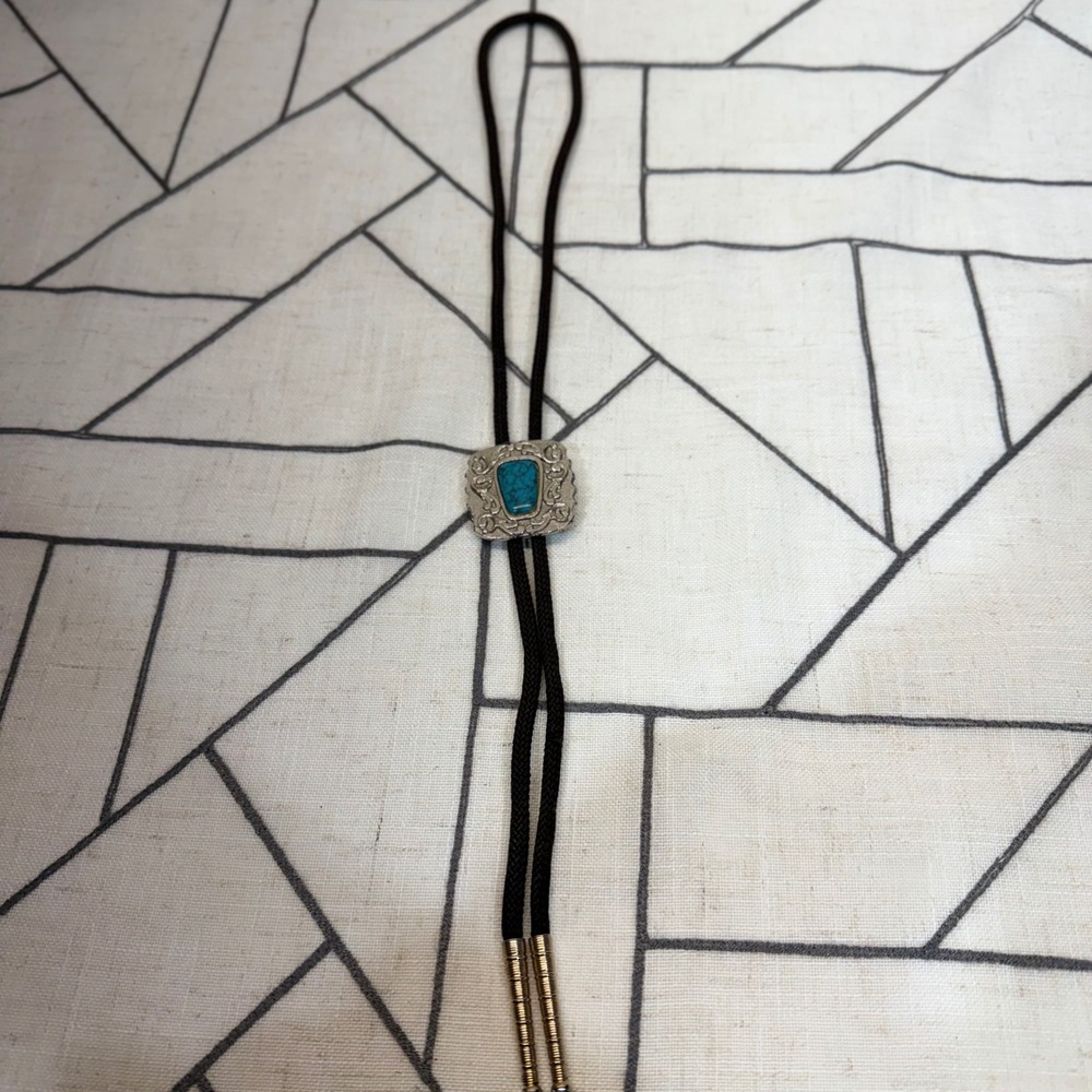 Unbranded Bolo Tie OS Black Silver Turquoise Western Southwestern Filigree - Picture 3 of 5